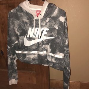 Nike cropped hoodie